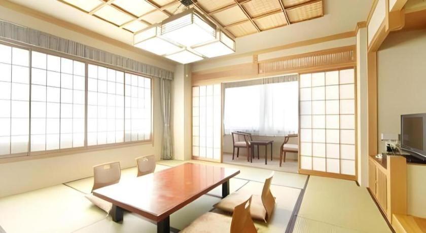 Kamisuwa Station Hotel Exteriör bild